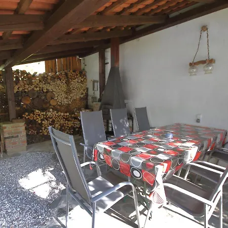 Apartment Hlasna Treban Апартаменты *